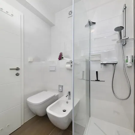 Mm Luxury Gold & Rubin * Zadar