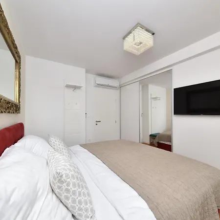 Apartament Mm Luxury Gold & Rubin *