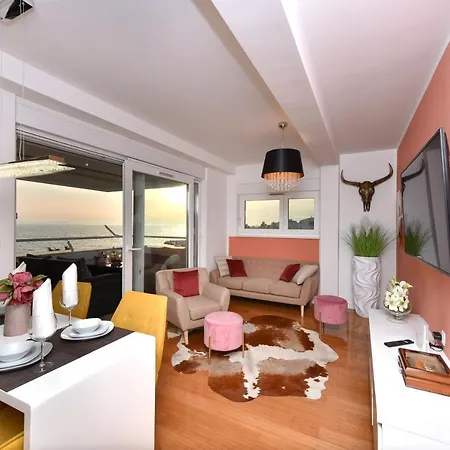 Apartment Mm Luxury Gold & Rubin *