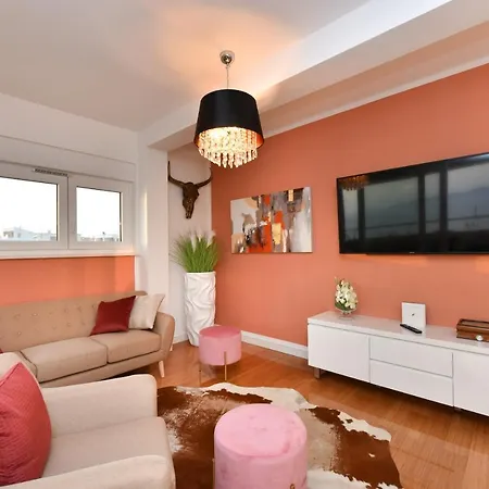 Apartment Mm Luxury Gold & Rubin *