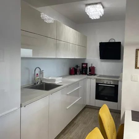 Apartment Mm Luxury Gold & Rubin *
