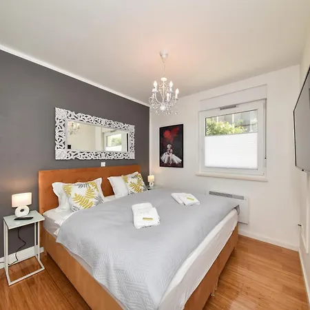 Apartament Mm Luxury Gold & Rubin *