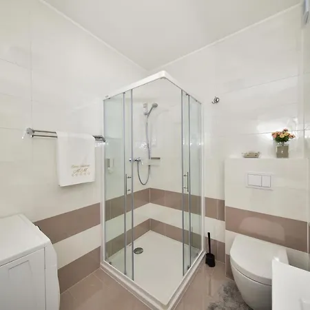 Apartament Mm Luxury Gold & Rubin