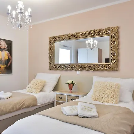 Mm Luxury Gold & Rubin شقة زادار