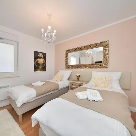 Apartment Mm Luxury Gold & Rubin Zadar