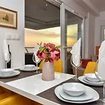 Mm Luxury Gold & Rubin Appartement *