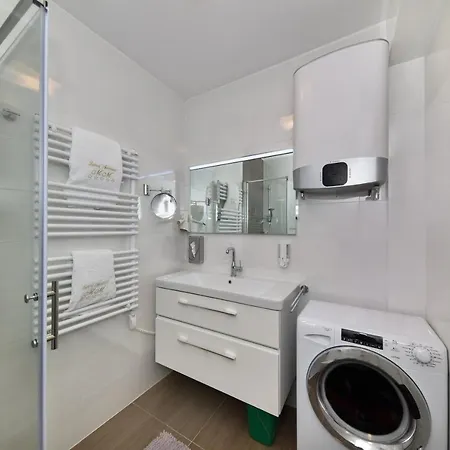 Mm Luxury Gold & Rubin * Zadar