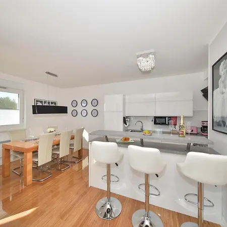 Apartamento Mm Luxury Gold & Rubin Zadar