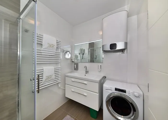 Mm Luxury Gold & Rubin * Zadar