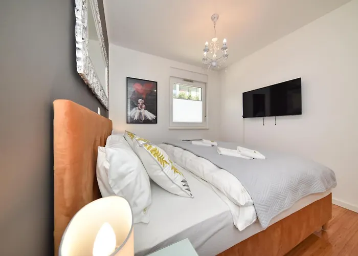 Apartament Mm Luxury Gold & Rubin *