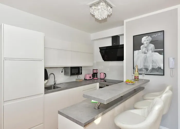 Mm Luxury Gold & Rubin * Zadar