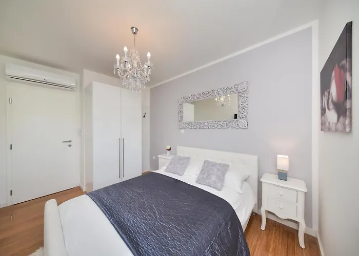 Mm Luxury Gold & Rubin Zadar